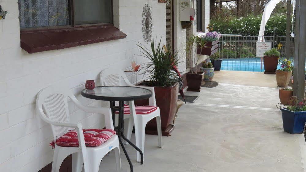Alpenhorn Holiday Units Mount Beauty Exterior foto