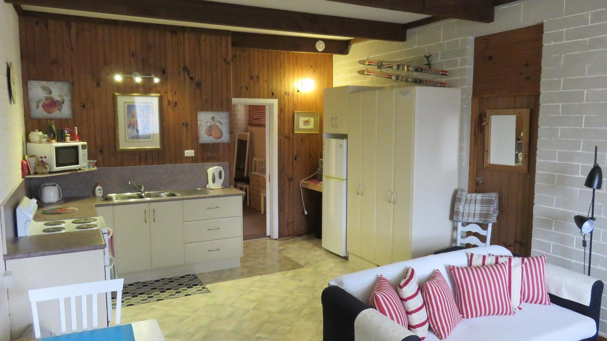 Alpenhorn Holiday Units Mount Beauty Exterior foto